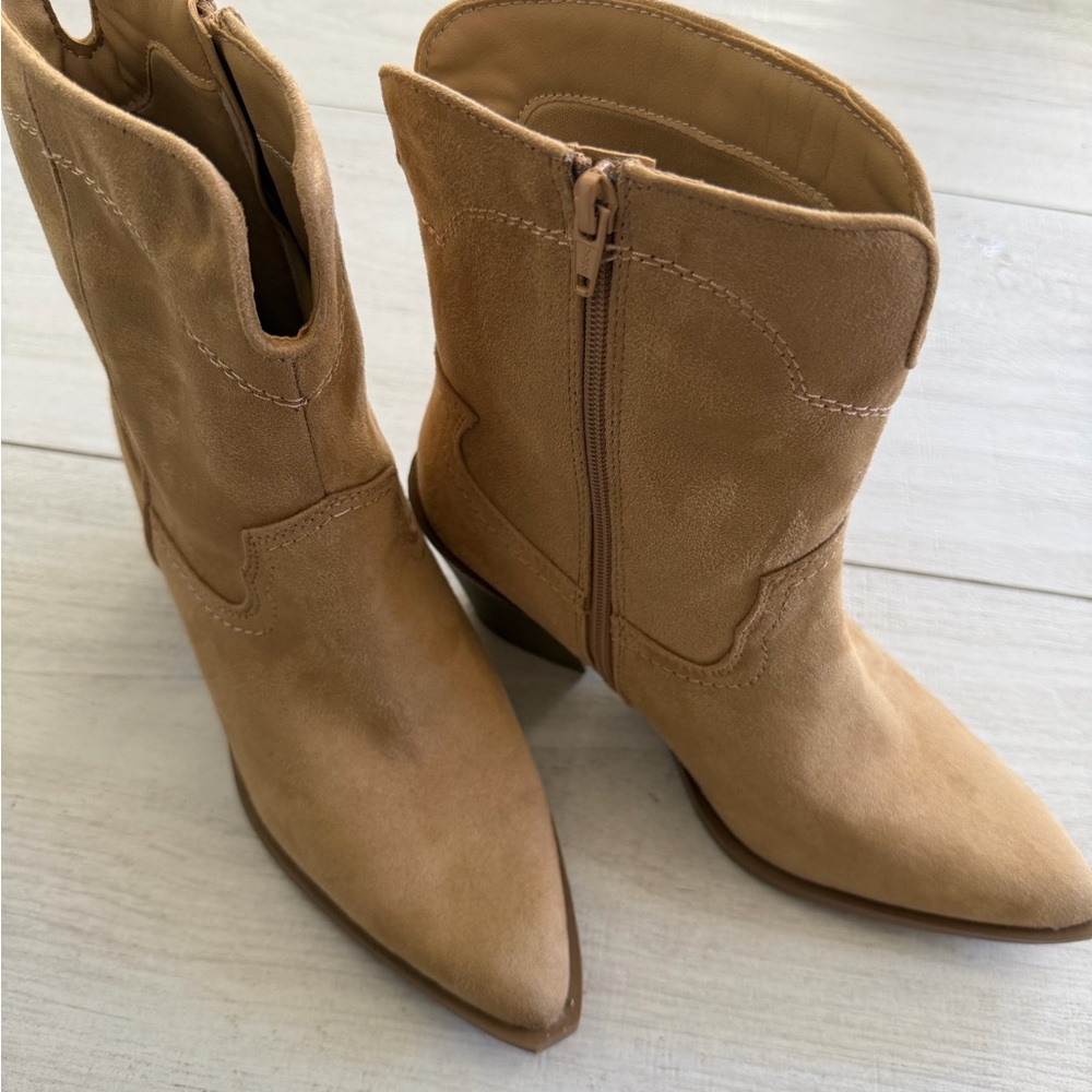 Universal Thread Tan Suede Pointed-Toe Western An… - image 5